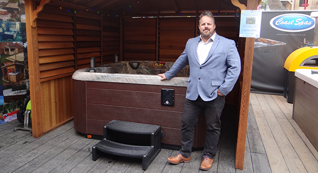 Simon Baggaley Award Leisure Franchisee